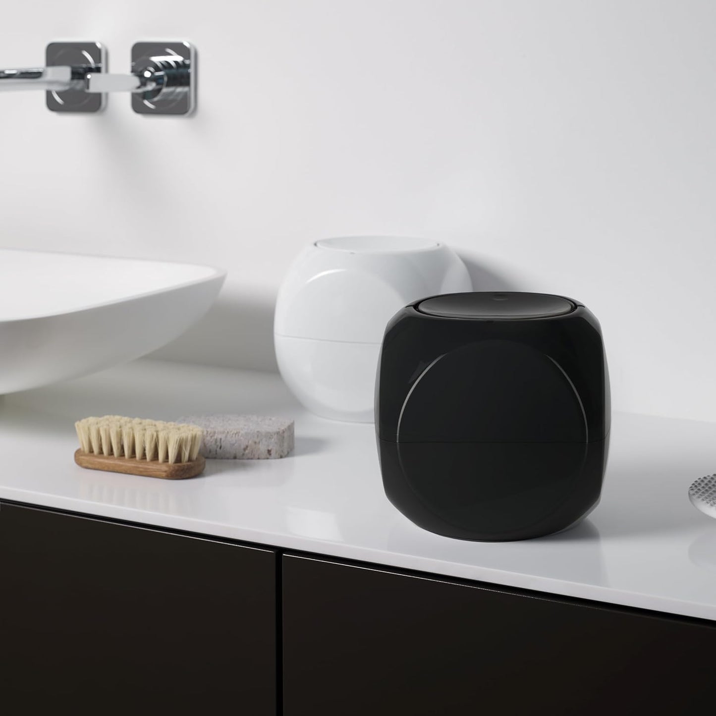 Spirella Cosmetic Bin Waste Container Bathroom Trash Box with Swivel Lid 1 Litre Black