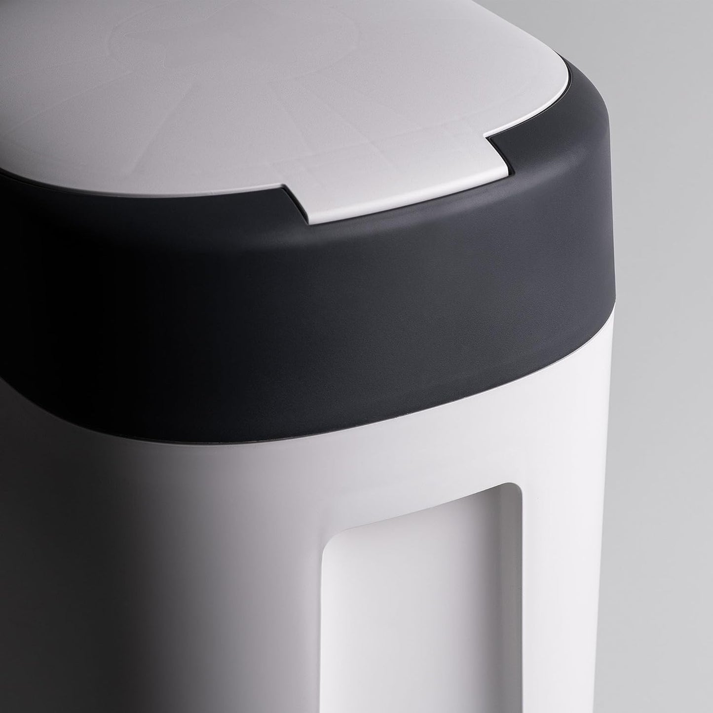 Tommee Tippee Poubelle à couches Twist & Click, Pack Exclusif avec x2 Recharges incluses, Protection anti-odeurs et anti-germes garantie, Grande capacité