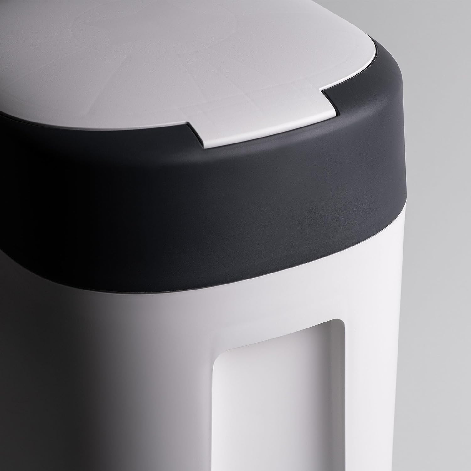 Tommee Tippee Poubelle à couches Twist & Click, Pack Exclusif avec x2 Recharges incluses, Protection anti-odeurs et anti-germes garantie, Grande capacité