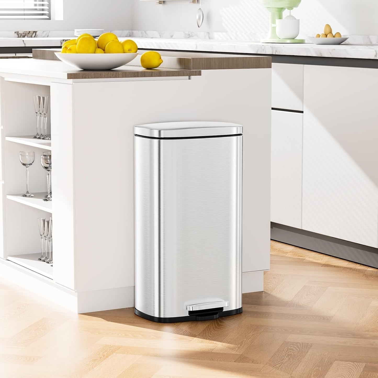 Clevich Poubelle 30 l en acier - Poubelle à pédale avec couvercle Soft-Close - Pédale - Seau intérieur amovible en plastique - Pour cuisine, salle de bain, bureau - Argenté