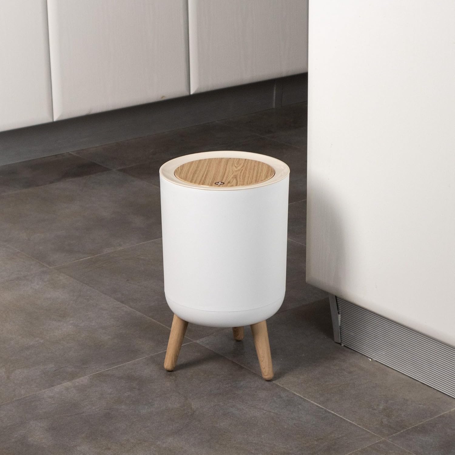 poubelle a pied 7l