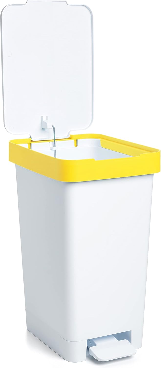 poubelle blanche salle de bain