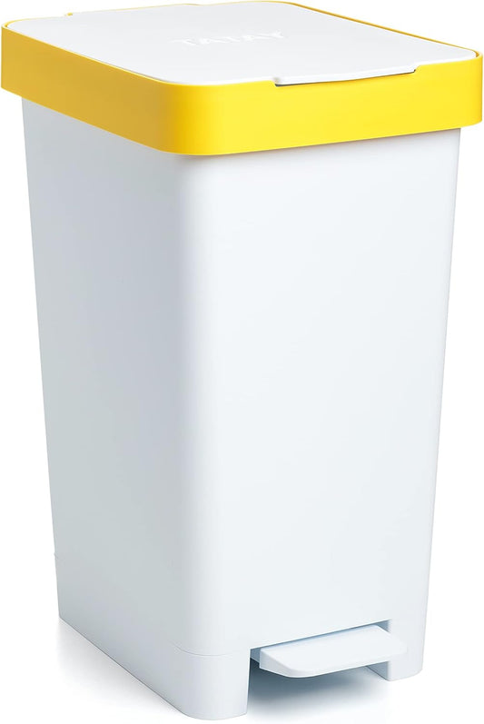 poubelle de salle de bain blanche