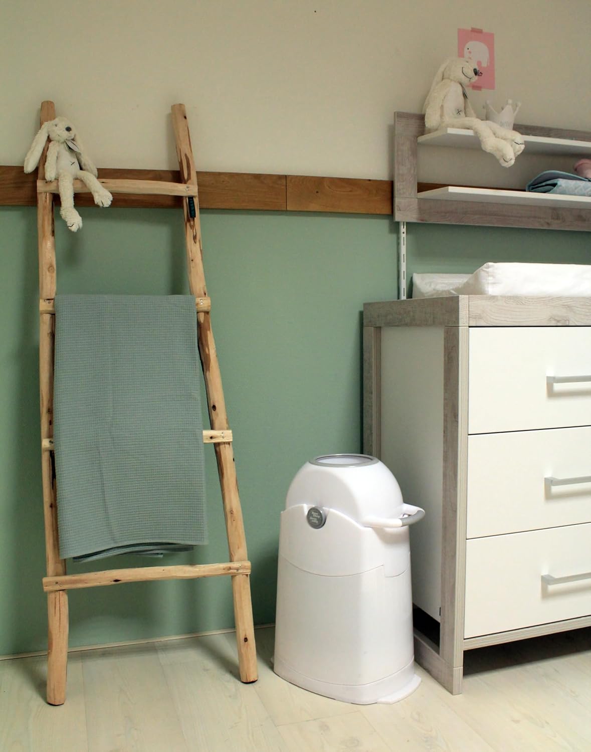 poubelle pour bebe​